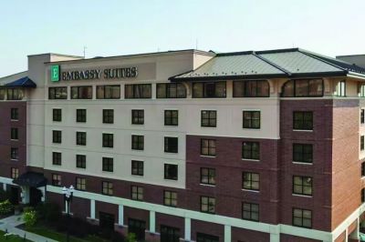 The National Newspaper Association Foundation s 138th Annual Convention & Trade Show will be headquartered at the Embassy Suites by Hilton Omaha Downtown/ Old Market, located at 555 S 10th St, Omaha, NE 68102.